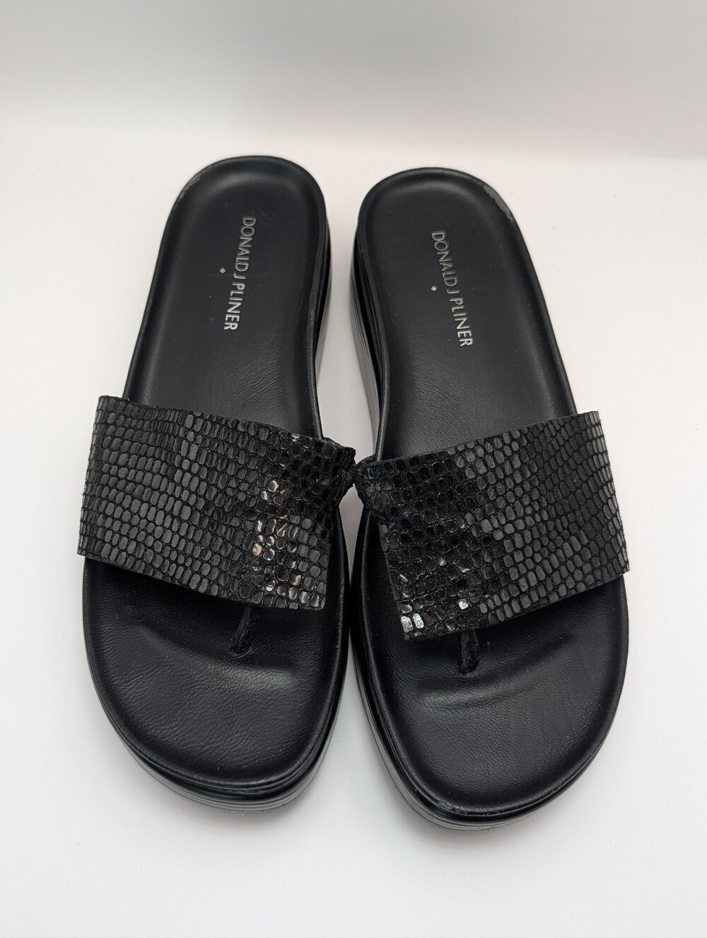 Donald J. Pliner Fifi Embossed Slide Sandals - Picture 2 of 12